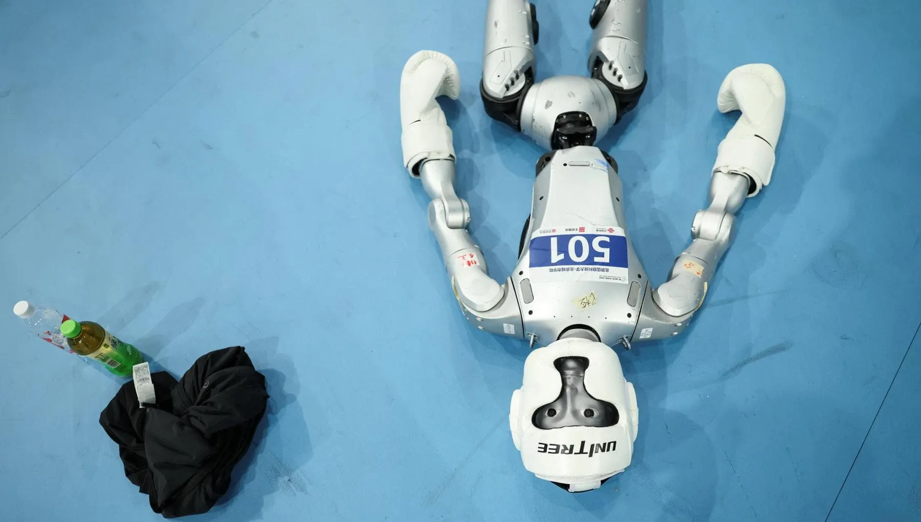 Unitree, il produttore cinese di robot umanoidi, ha perso il 45% in Borsa dopo l’IPO record