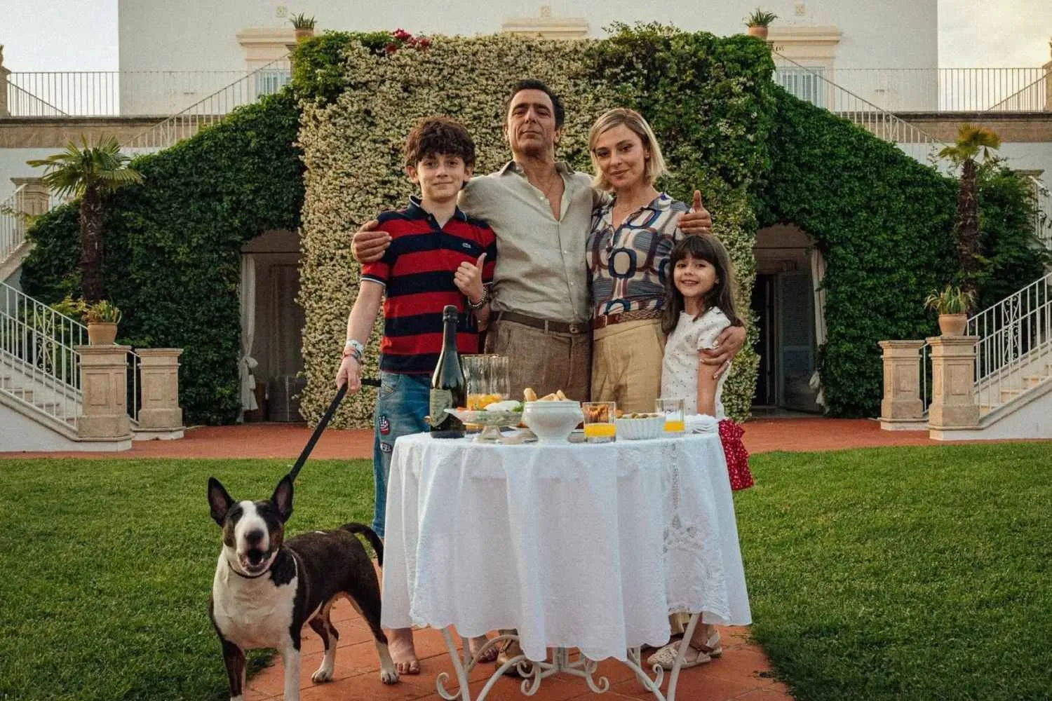 “L’Estranea” di Paolo Strippoli rappresenterà l’Italia agli Oscar 2027: la trama del thriller familiare e quando esce al cinema