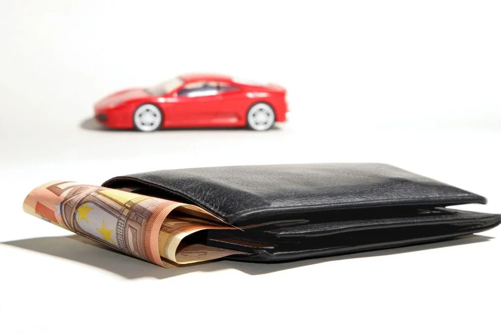 L'auto oggi è diventata un lusso, ma è irrinunciabile per 8 italiani su 10 - HDmotori.it