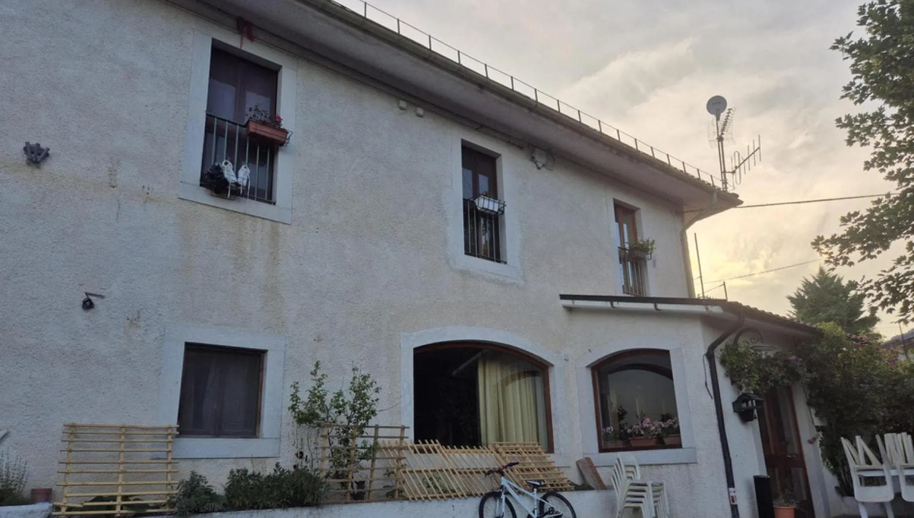 Le sorelle contese dai genitori, se i figli sono campo di battaglia tra gli adulti