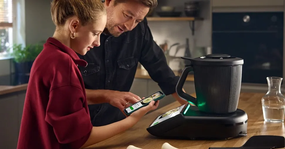 Bimby porta l’intelligenza artificiale in cucina: Cookidoo rafforza l’ecosistema digitale