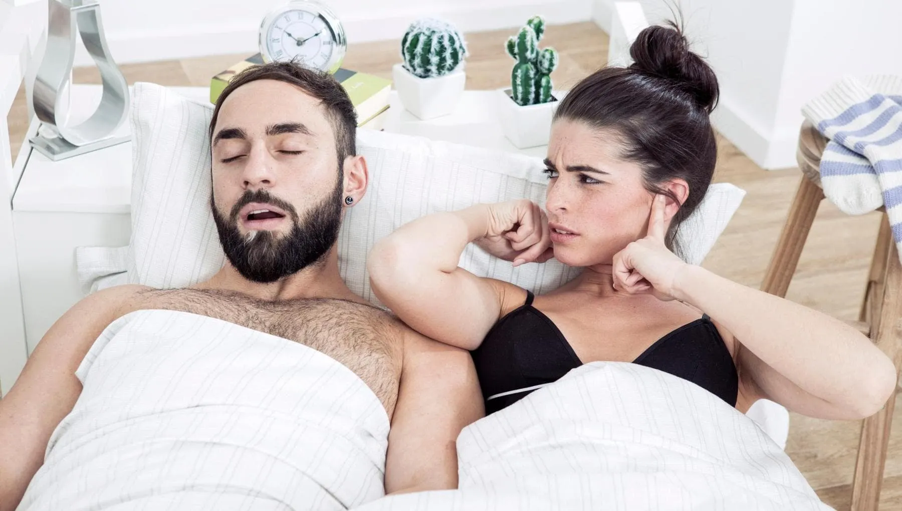 Se il partner russa, si perdono in media da 1 a 2 ore di sonno per notte