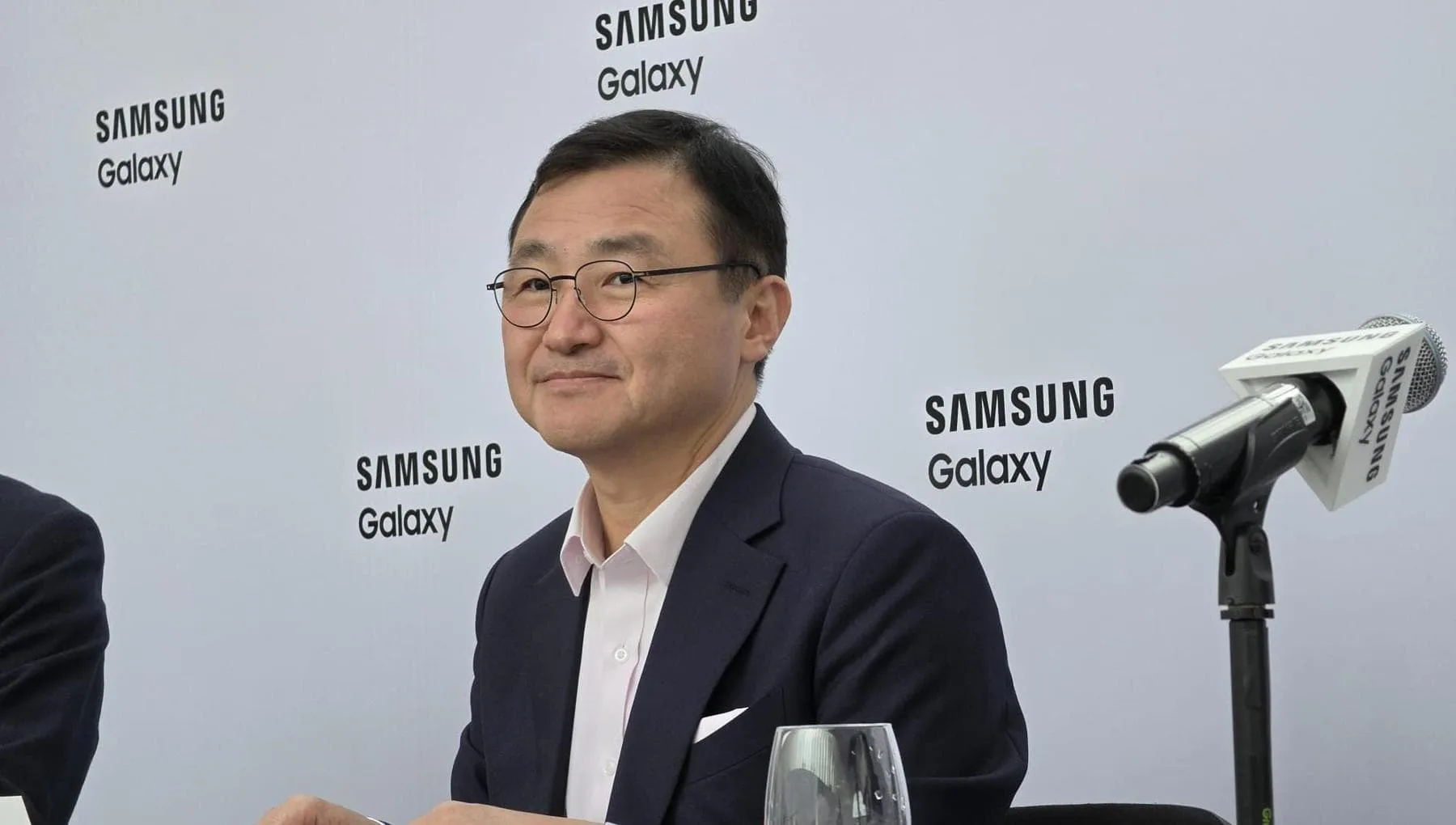 Samsung vuole trasformare ogni dispositivo in un compagno IA. TM Roh: “Dovrà capire cosa desiderate”