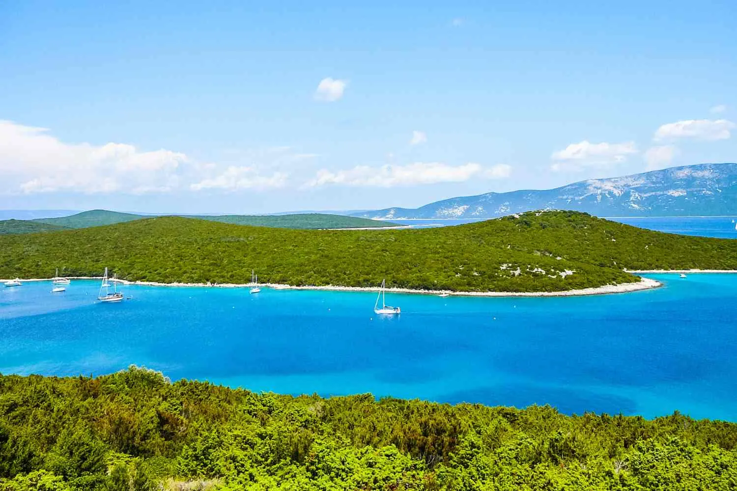 11 isole "segrete" in Europa dove fuggire dalla folla dell'estate 2026