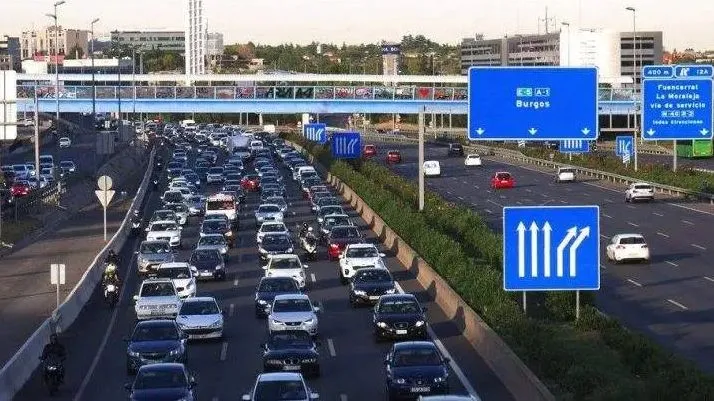 Moto in corsia d'emergenza, la svolta in Spagna ma ci sono nuove regole - HDmotori.it