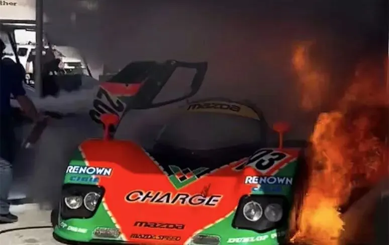Incendio Laguna Seca: a fuoco rara Mazda 767B da 2 milioni - HDmotori.it