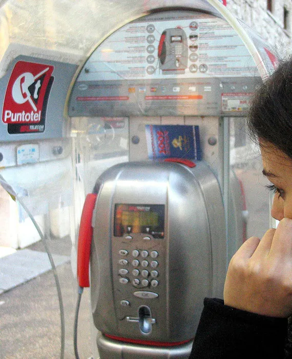 Addio alle cabine telefoniche, Tim non ha più obblighi - Tlc