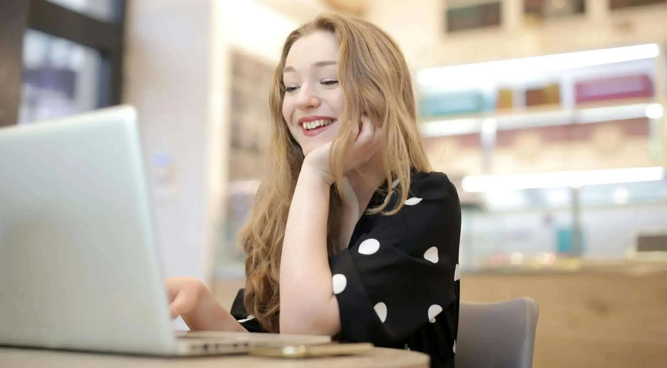 VPN gratis da usare ad agosto, è il momento di provare Surfshark