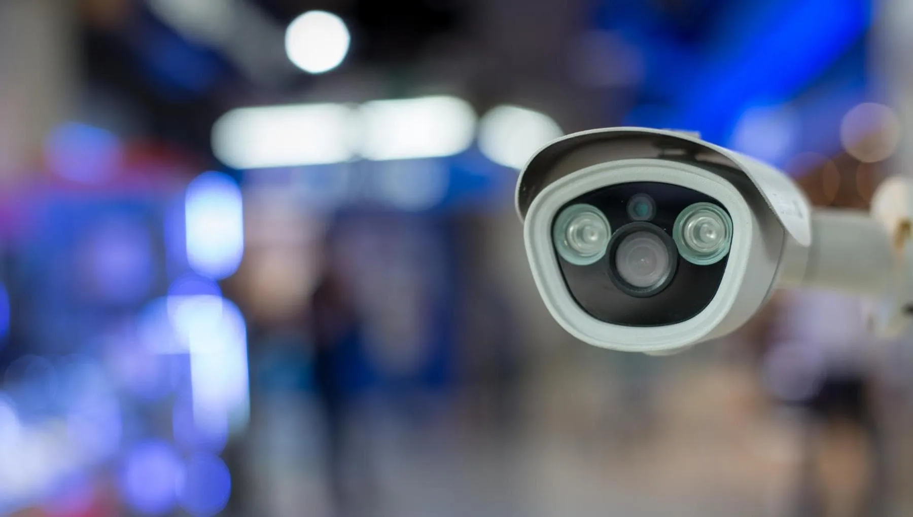 Lo stalking nell'era dell'algoritmo e lo scandalo dei poliziotti americani