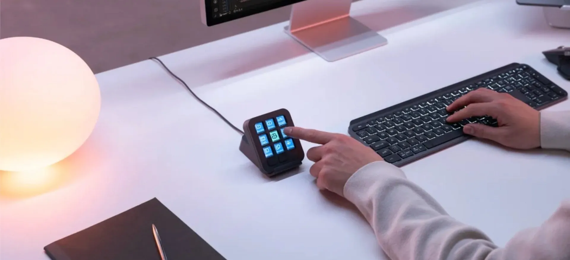 Logitech MX Keypad è il nuovo tastierino programmabile per sviluppatori