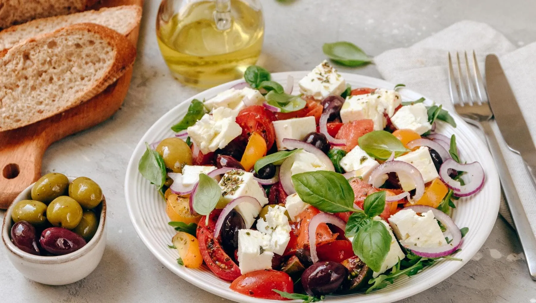 Il paradosso della dieta mediterranea: nei paesi in cui è nata la seguiamo sempre meno