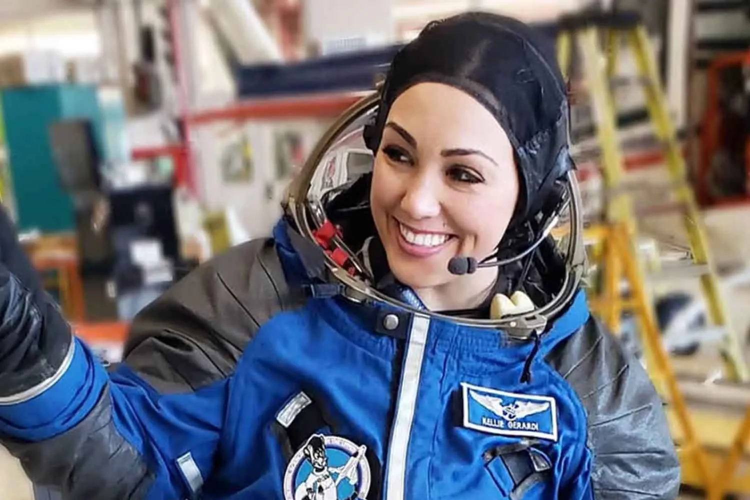 Le astronaute possono anche vestirsi di rosa (e ascoltare Taylor Swift): così tre scienziate smontano gli stereotipi STEM