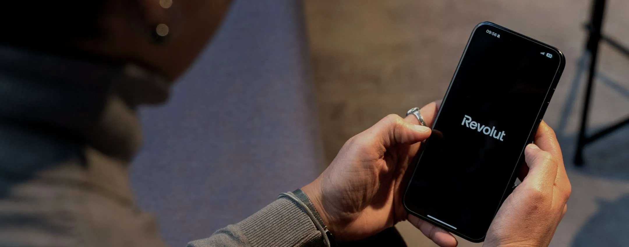 Revolut: dati dei clienti ad una falsa agenzia governativa