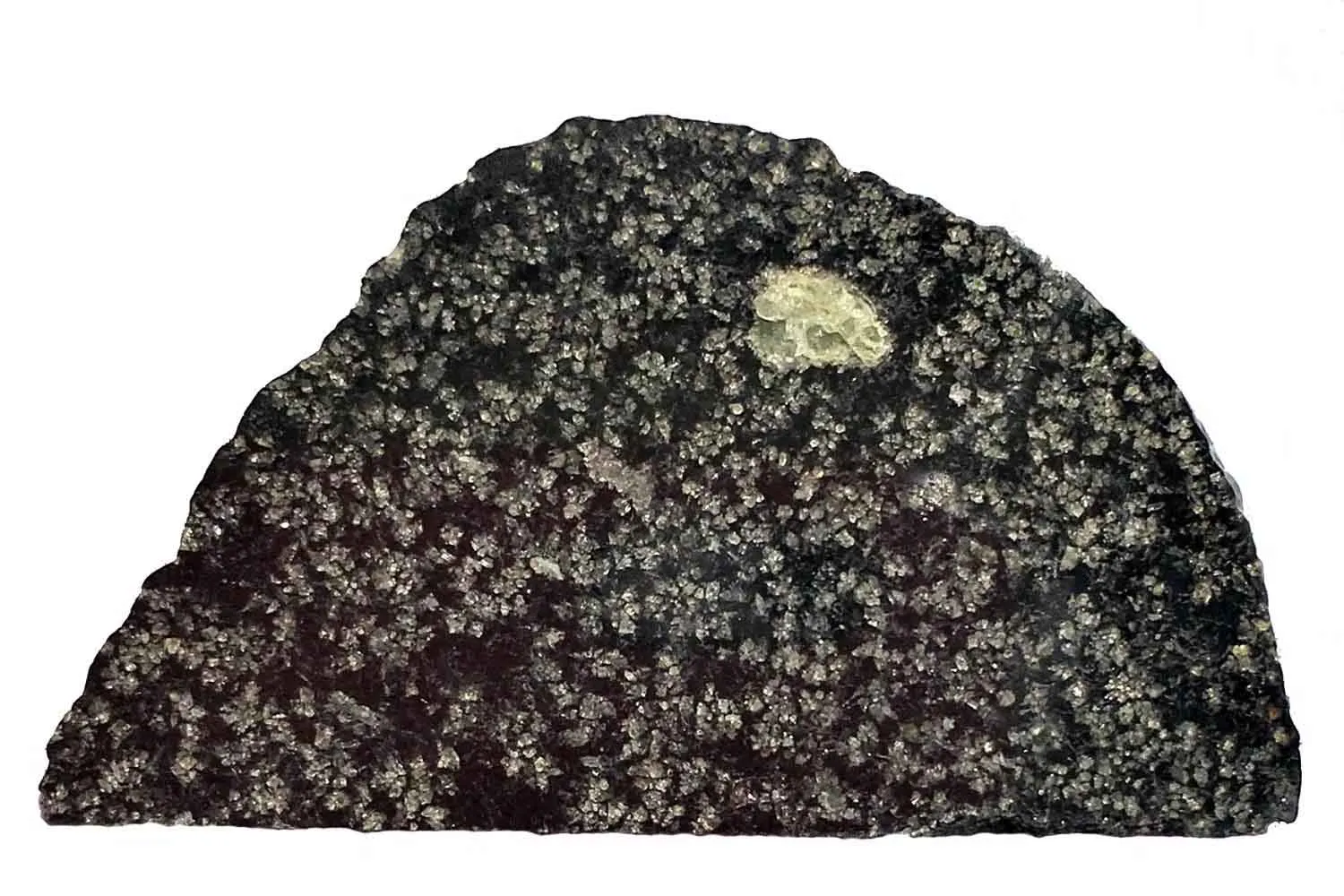 Nel Sahara hanno trovato un meteorite che potrebbe venire da un pianeta perduto grande come la Luna