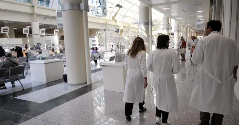 Così i no vax fanno crollare Bolzano in basso alla classifica delle cure