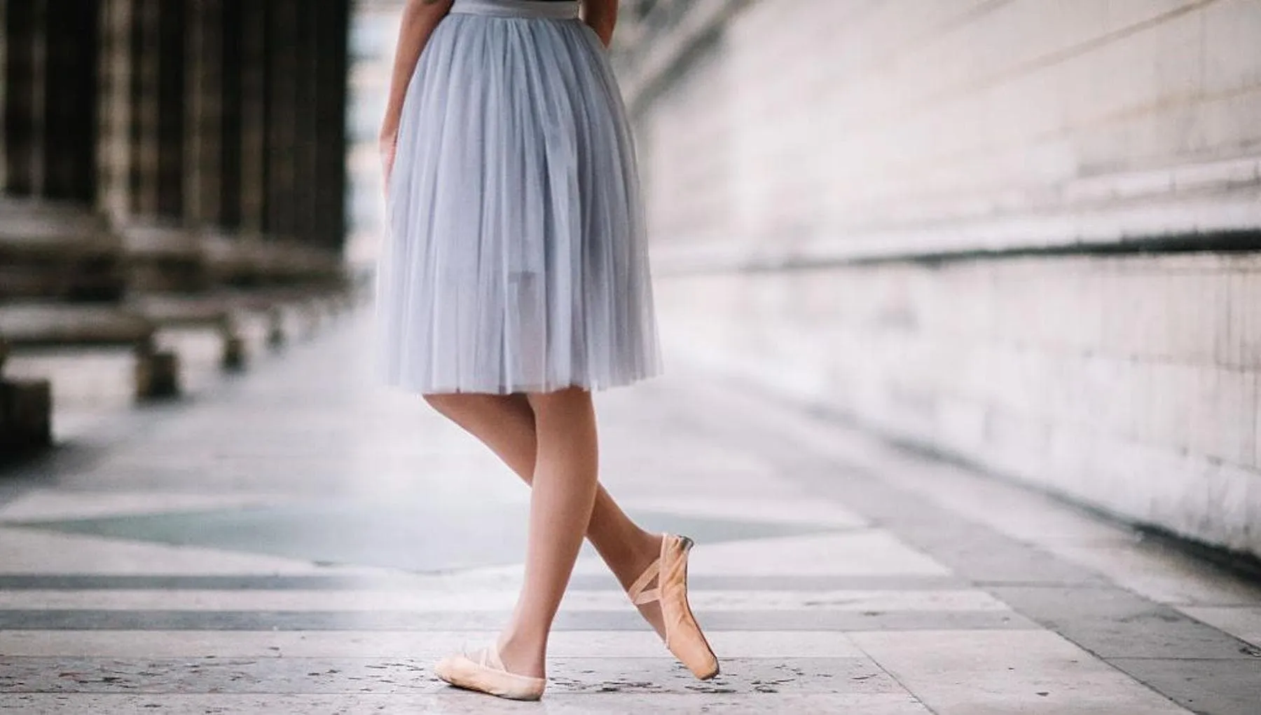 WhatsApp, torna la truffa della ballerina e dei falsi voti