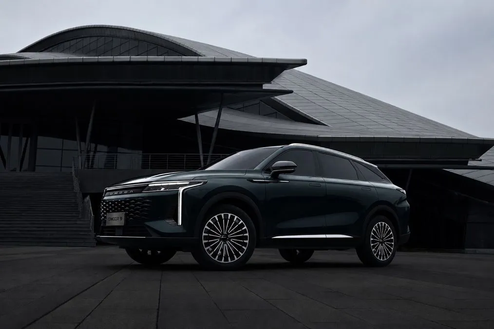 Omoda 9 Aurora Edition, solo 1.000 unità da oltre 500 CV: quanto costa - HDmotori.it