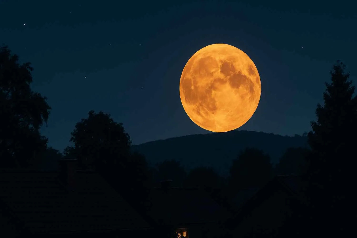 Luna piena del Cervo e stelle cadenti: tutti gli spettacoli offerti gratis dal cielo a fine luglio
