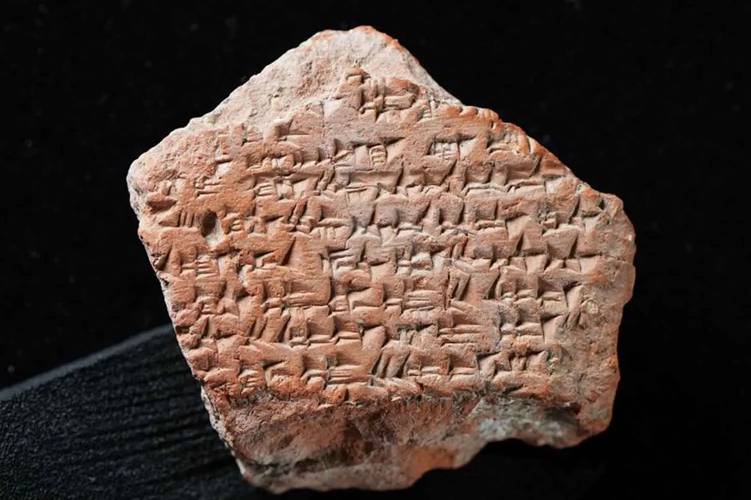 Gli archeologi ritrovano un frammento perduto del più antico trattato di pace conosciuto al mondo, firmato oltre 3.000 anni fa