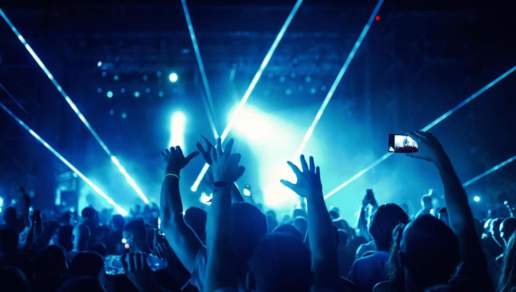 Come funziona la truffa dei biglietti sold out per i concerti