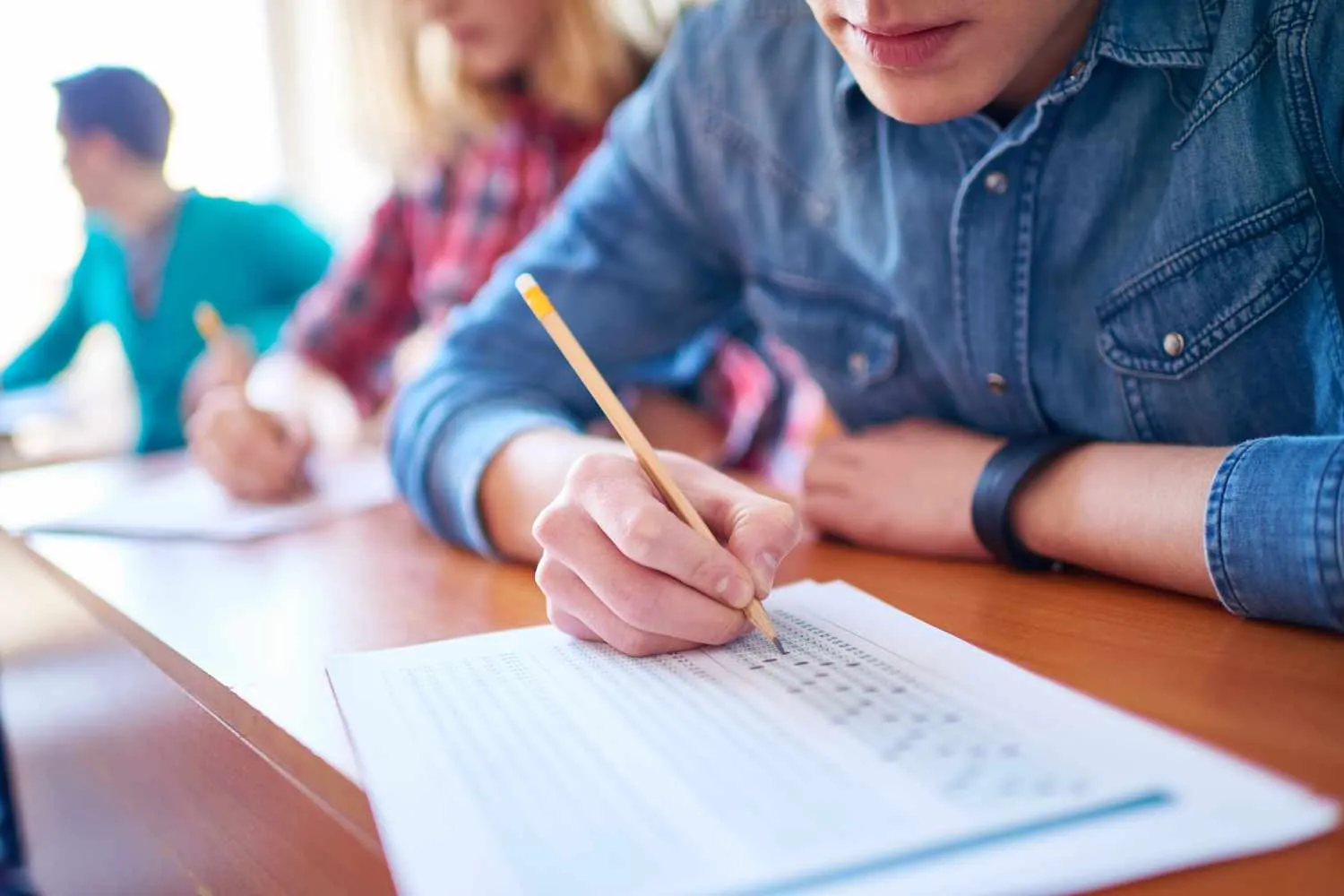 Maturità 2026, ancora nessuna scrittrice tra le tracce: dopo 27 anni non può più essere una coincidenza
