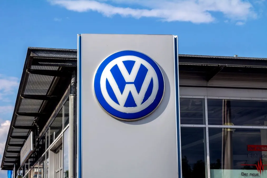 Volkswagen, il futuro fa paura: i sindacati temono fino a 140.000 posti a rischio - HDmotori.it