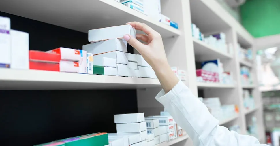 Farmaci: spesa Ssn sfiora i 25 miliardi, sulle aziende scure da 2,3 miliardi