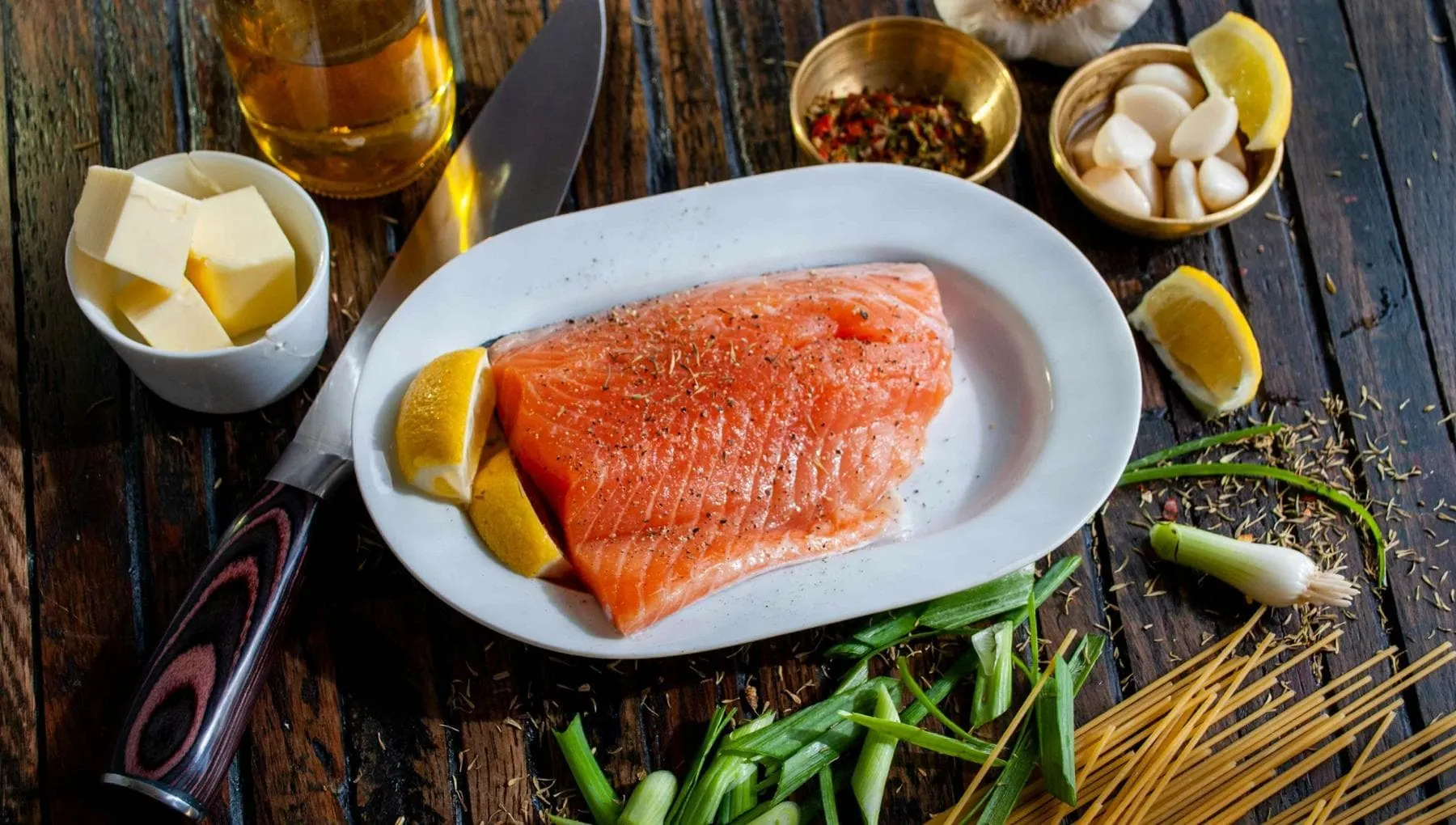 Salmone il piatto dell’estate, come mangiarlo in sicurezza