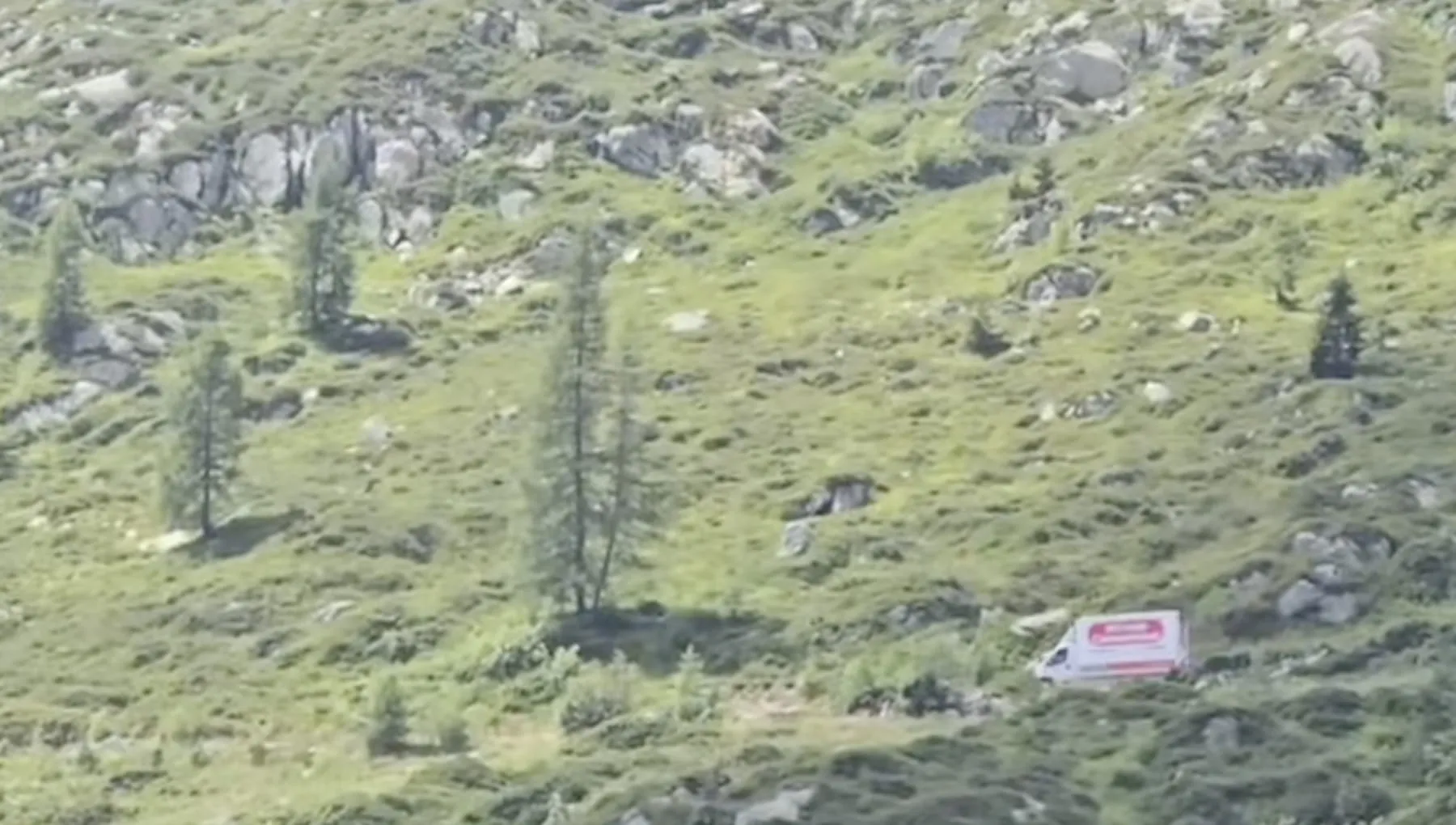 Il corriere si fida ciecamente di Google Maps e finisce sul Passo Dordona