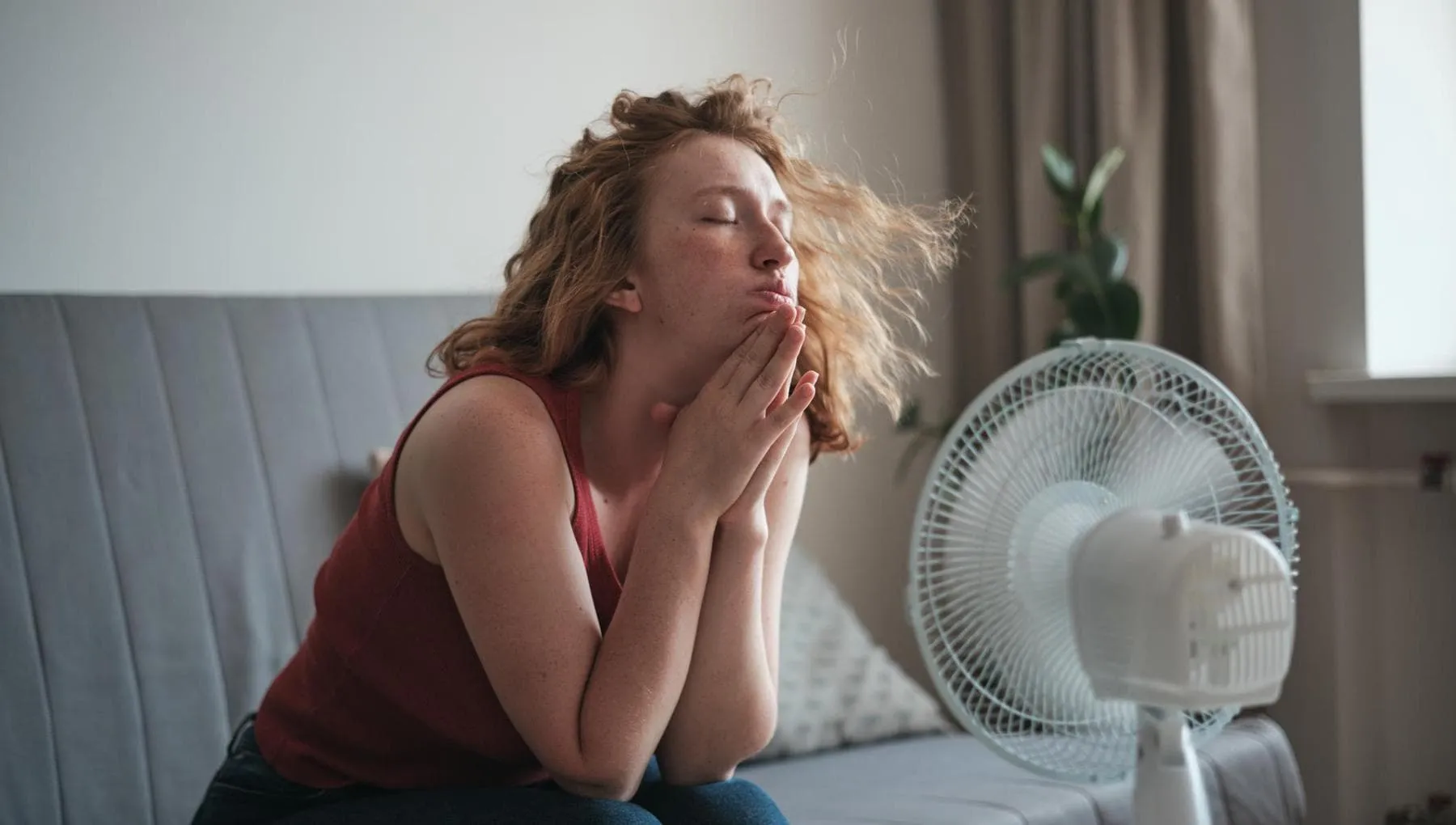 Il paradosso del ventilatore: sopra i 35°C non rinfresca, anzi scalda